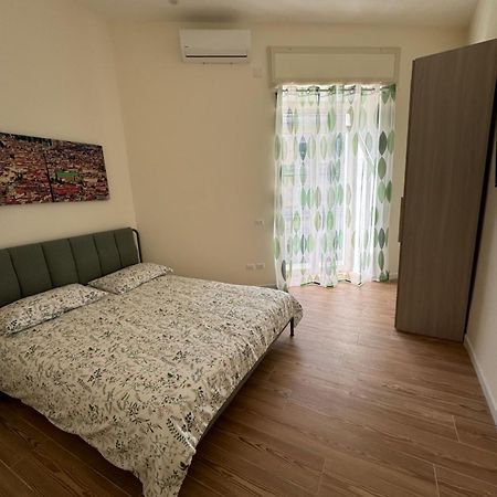 Apartamento La Dimora Di Cinzia Nápoles Exterior foto