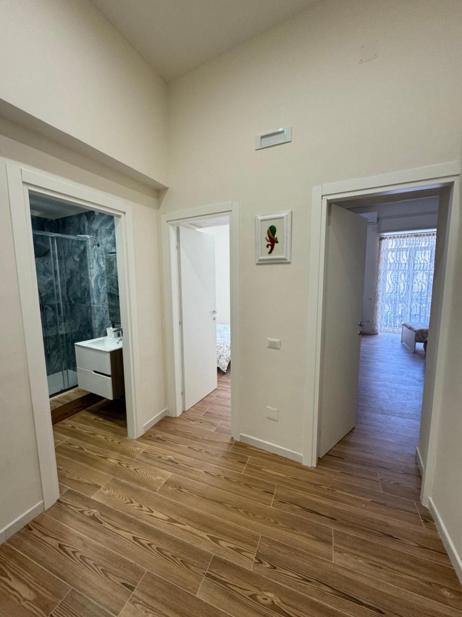 Apartamento La Dimora Di Cinzia Nápoles Exterior foto