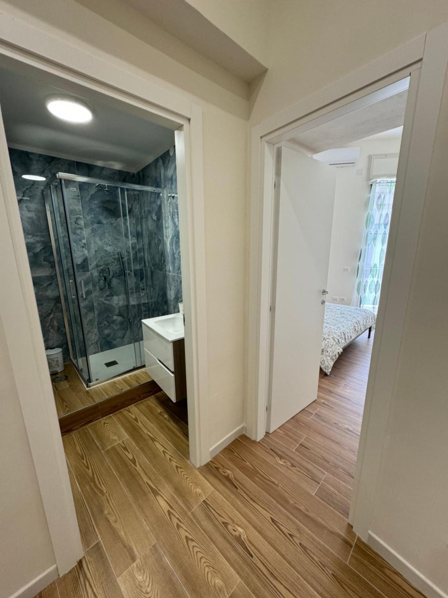Apartamento La Dimora Di Cinzia Nápoles Exterior foto