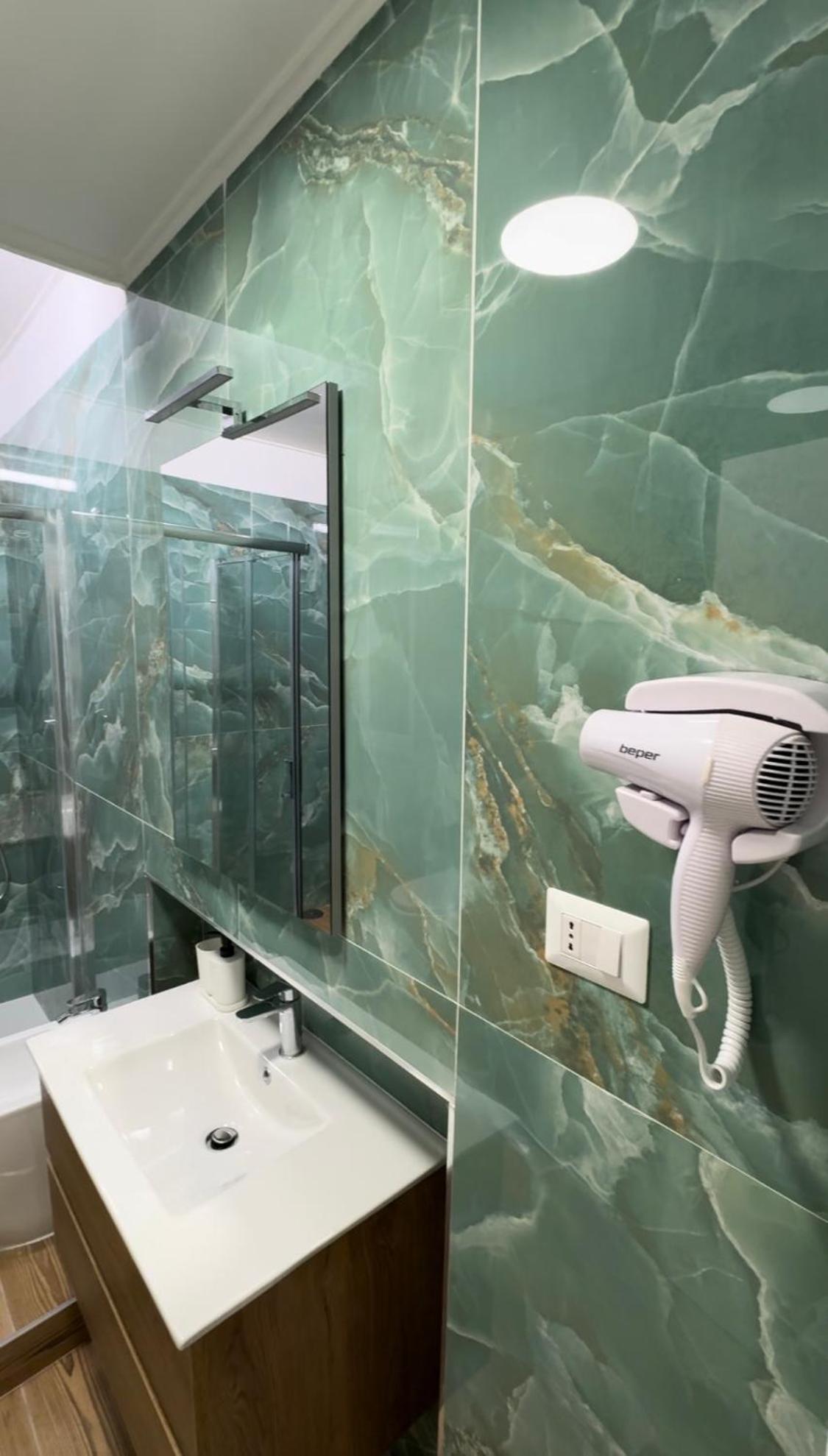 Apartamento La Dimora Di Cinzia Nápoles Exterior foto